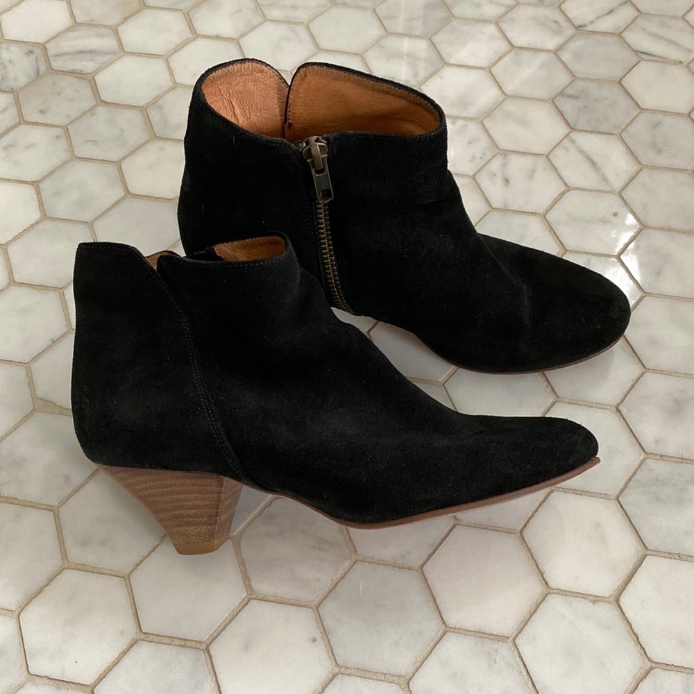 Sessùn black suede booties